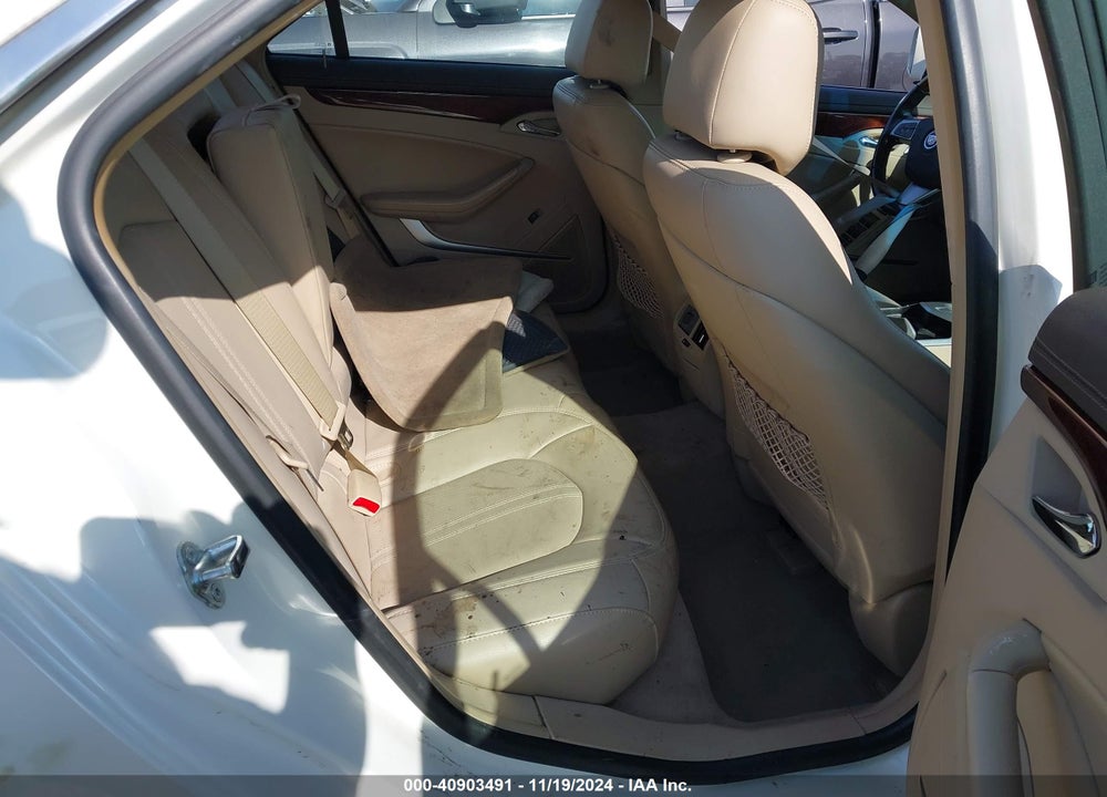 2010 CADILLAC CTS LUXURY VIN: 1G6DF5EG2A0103783
