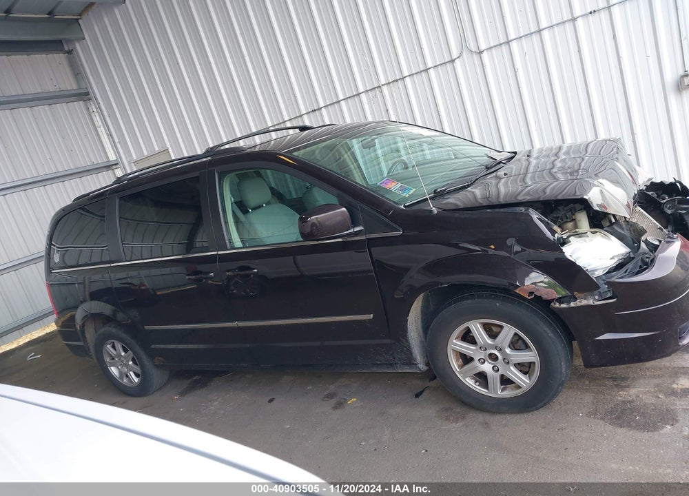 2010 CHRYSLER TOWN & COUNTRY TOURING VIN: 2A4RR5D14AR399400
