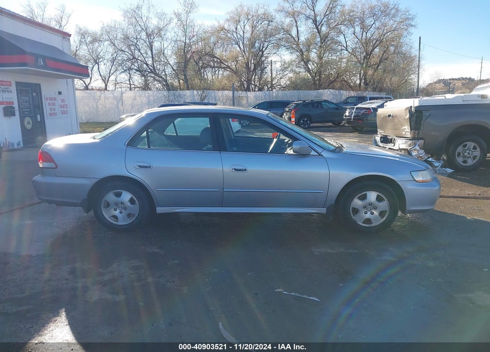 2001 HONDA ACCORD 3.0 EX VIN: 1HGCG16581A045461