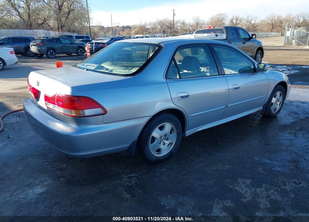2001 HONDA ACCORD 3.0 EX VIN: 1HGCG16581A045461