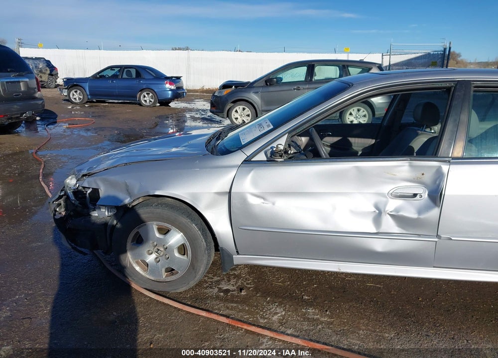 2001 HONDA ACCORD 3.0 EX VIN: 1HGCG16581A045461