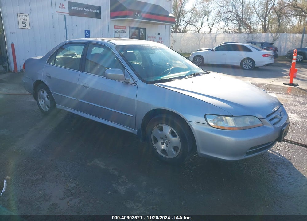2001 HONDA ACCORD 3.0 EX VIN: 1HGCG16581A045461