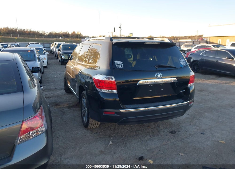 2013 TOYOTA HIGHLANDER LIMITED V6 VIN: 5TDDK3EH5DS201018