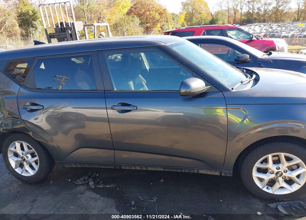 2021 KIA SOUL !/+/S VIN: KNDJ23AU2M7737215