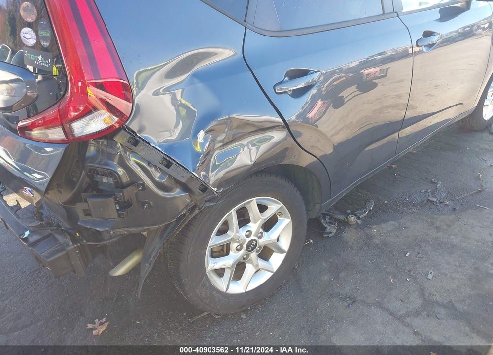 2021 KIA SOUL !/+/S VIN: KNDJ23AU2M7737215