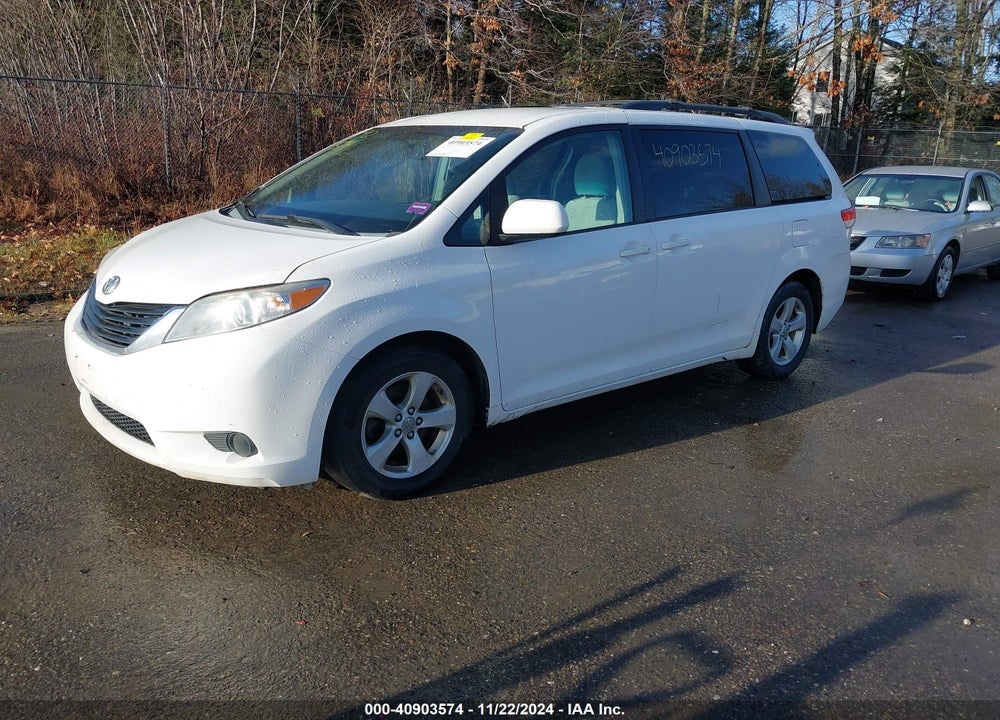 2012 TOYOTA SIENNA LE V6 8 PASSENGER VIN: 5TDKK3DC0CS261087