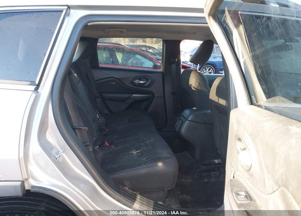 2019 JEEP CHEROKEE LATITUDE 4X4 VIN: 1C4PJMCB2KD141339
