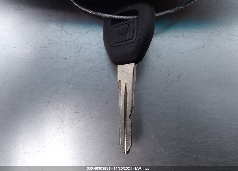2001 HONDA ACCORD 3.0 LX VIN: 1HGCG22401A035526