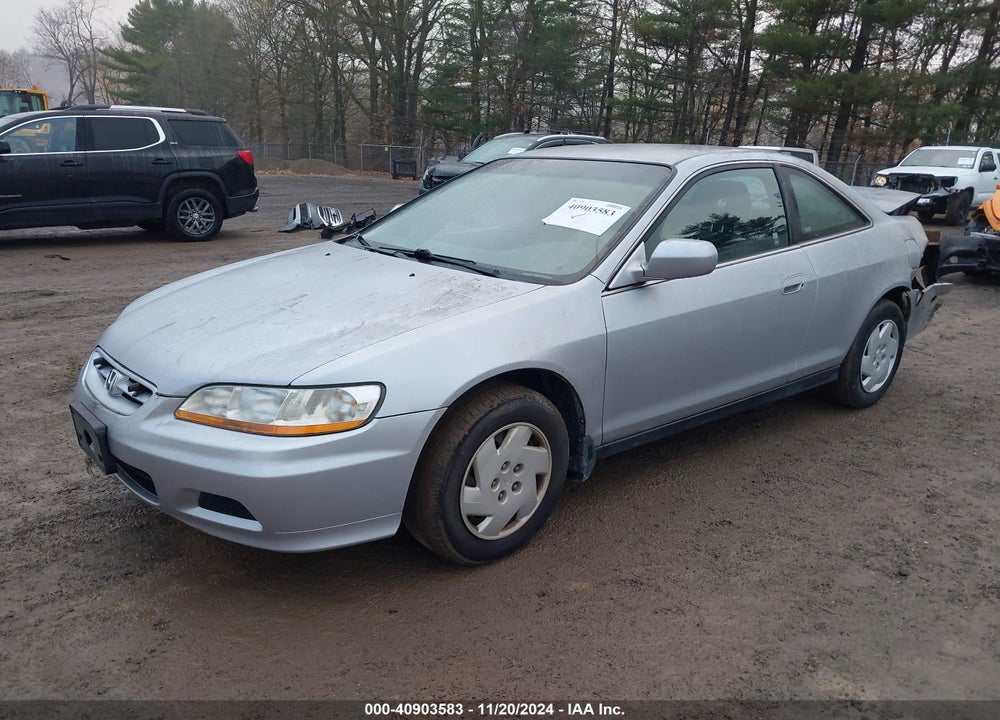 2001 HONDA ACCORD 3.0 LX VIN: 1HGCG22401A035526