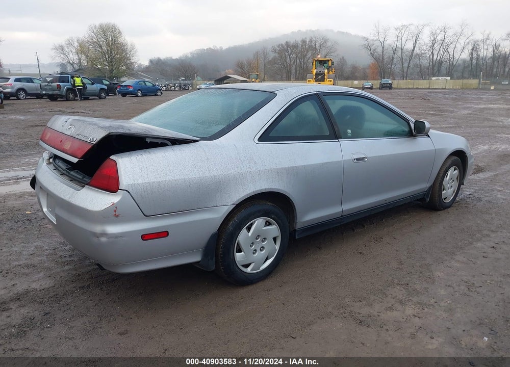 2001 HONDA ACCORD 3.0 LX VIN: 1HGCG22401A035526