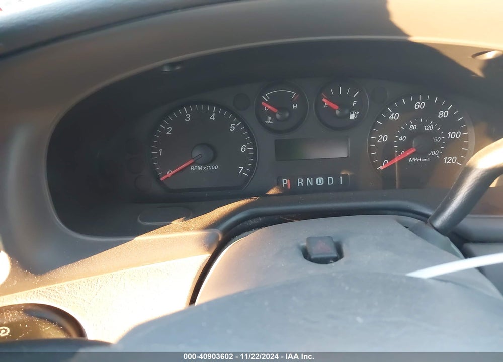 2004 FORD TAURUS SE VIN: 1FAFP53UX4A153556
