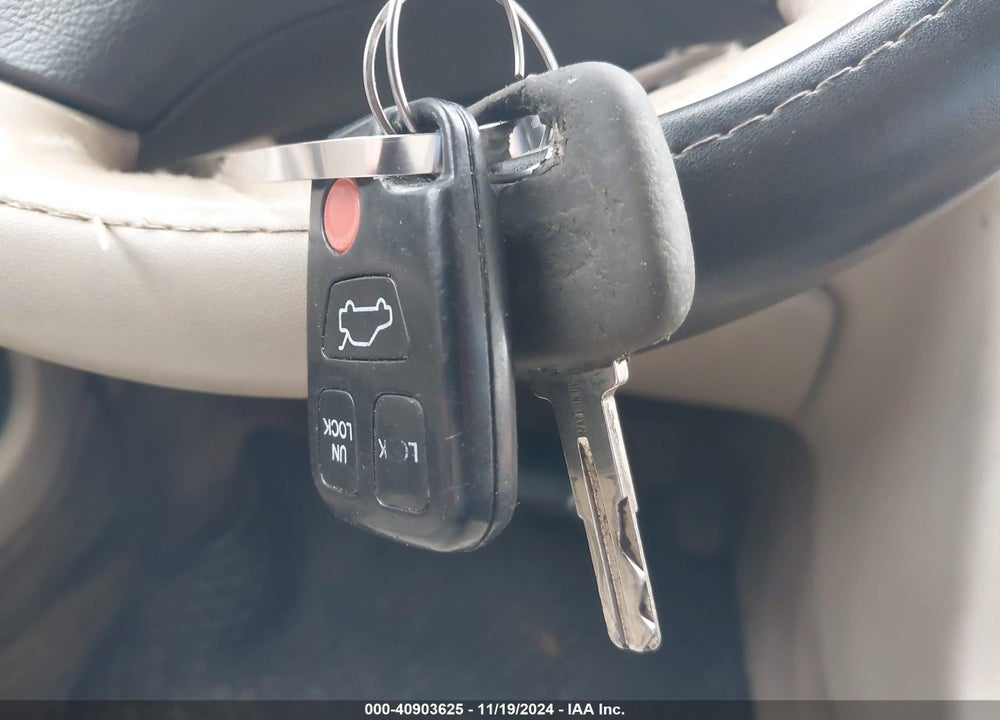 2002 VOLVO C70 HT VIN: YV1NC53D02J028655