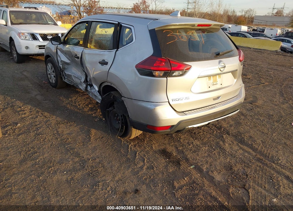 2018 NISSAN ROGUE S VIN: JN8AT2MV7JW308962