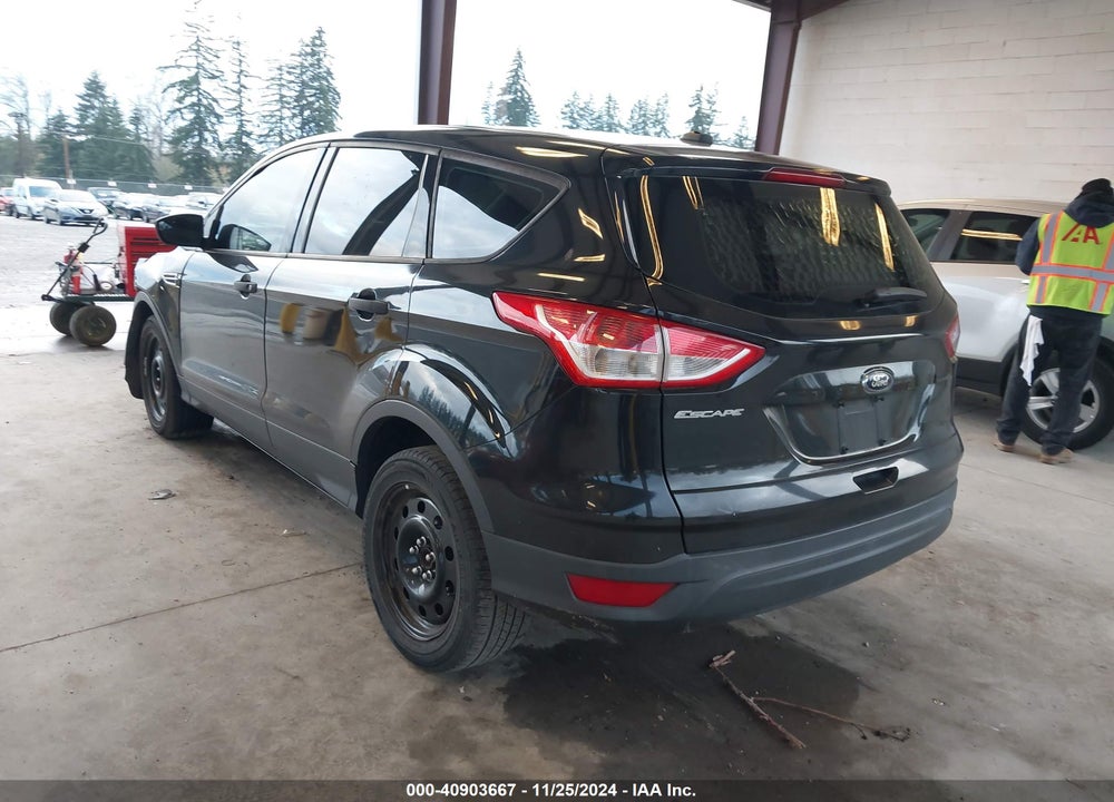 2013 FORD ESCAPE S VIN: 1FMCU0F71DUA20693