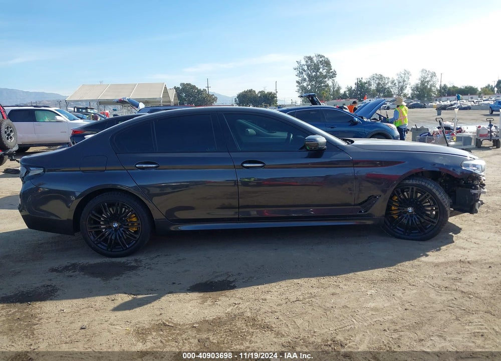 2018 BMW 540I VIN: WBAJE5C56JG918755