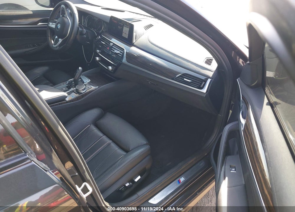 2018 BMW 540I VIN: WBAJE5C56JG918755