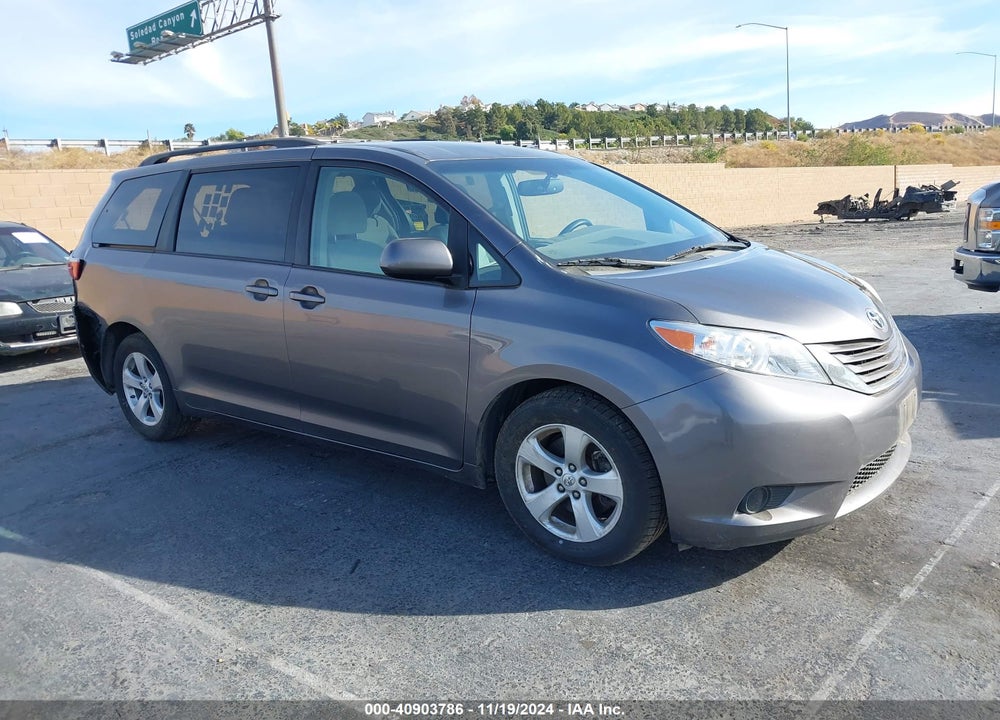 2016 TOYOTA SIENNA LE 8 PASSENGER VIN: 5TDKK3DC6GS764533