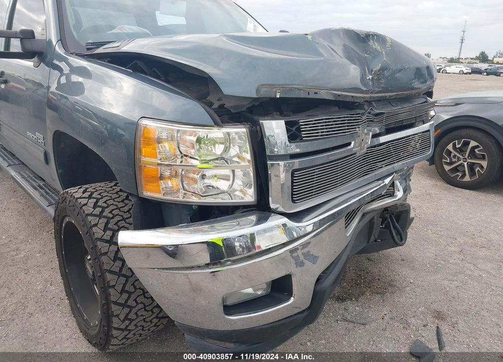 2011 CHEVROLET SILVERADO 2500HD LT VIN: 1GC1KXC89BF136880