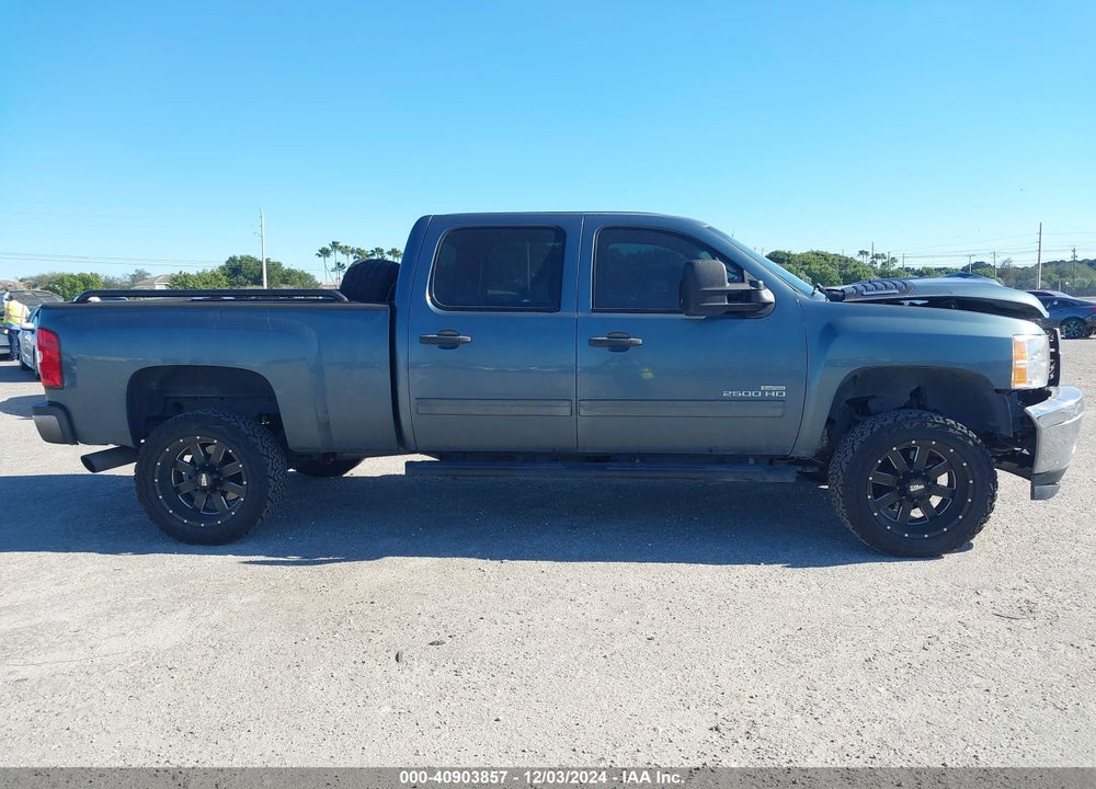 2011 CHEVROLET SILVERADO 2500HD LT VIN: 1GC1KXC89BF136880