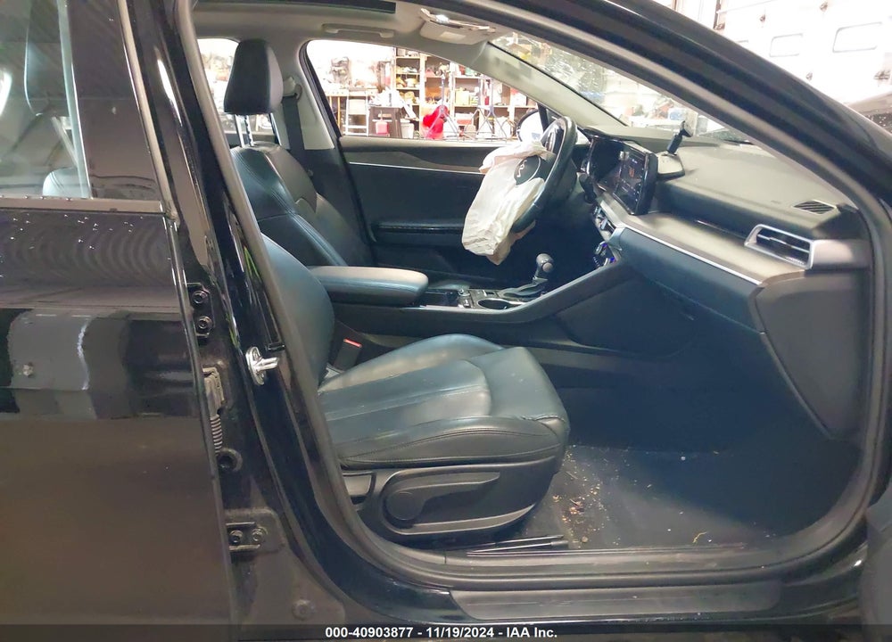 2022 KIA K5 VIN: 5XXG34J22NG088150