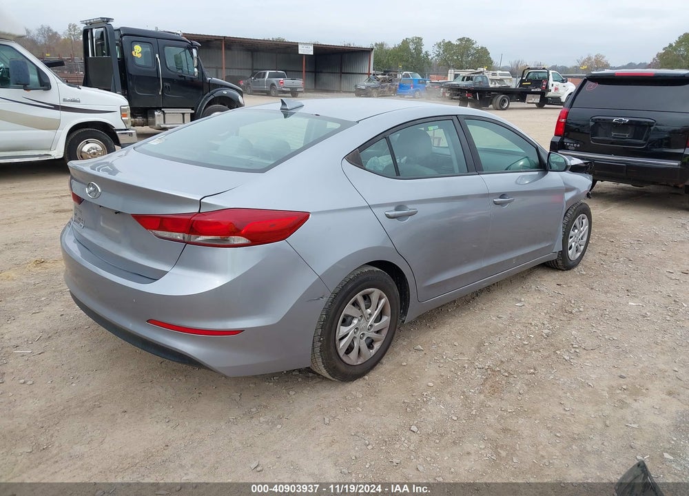 2017 HYUNDAI ELANTRA SE VIN: 5NPD74LF5HH172625