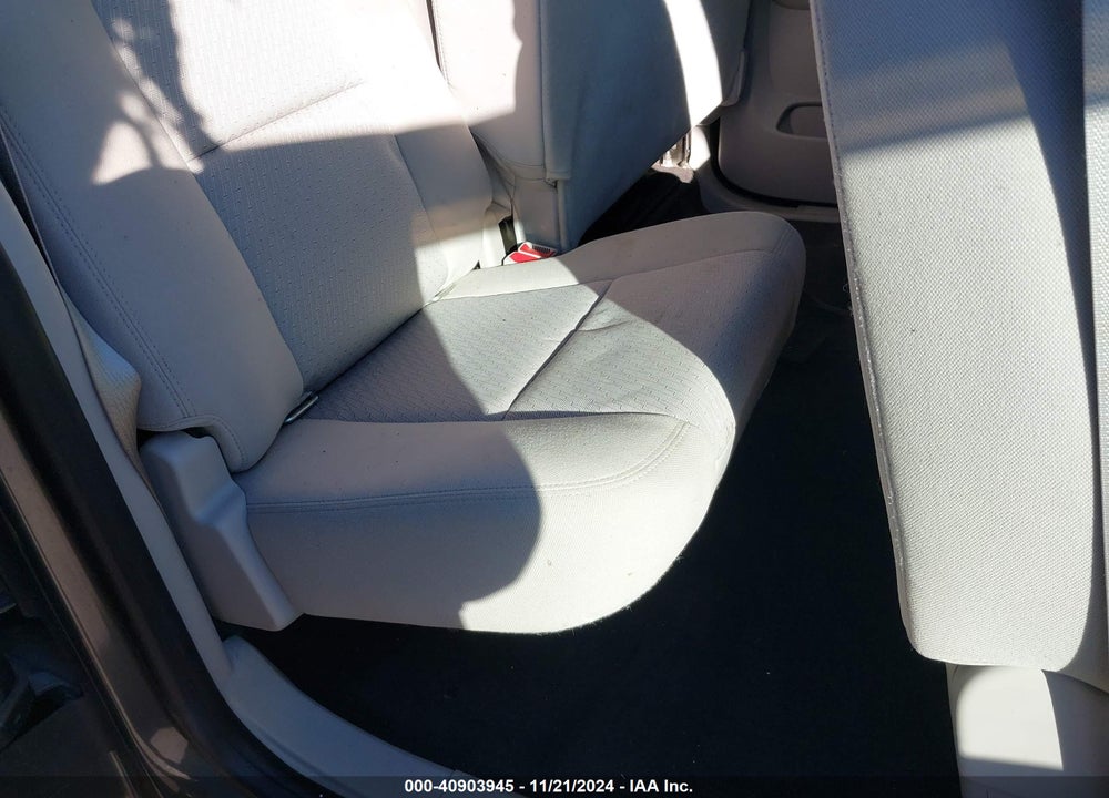 2011 CHEVROLET SILVERADO 1500 LT VIN: 1GCRCSE07BZ437351