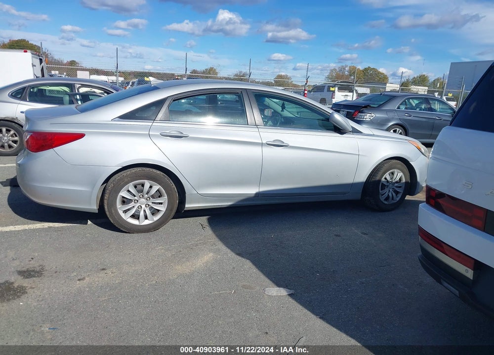 2011 HYUNDAI SONATA GLS VIN: 5NPEB4AC5BH063732