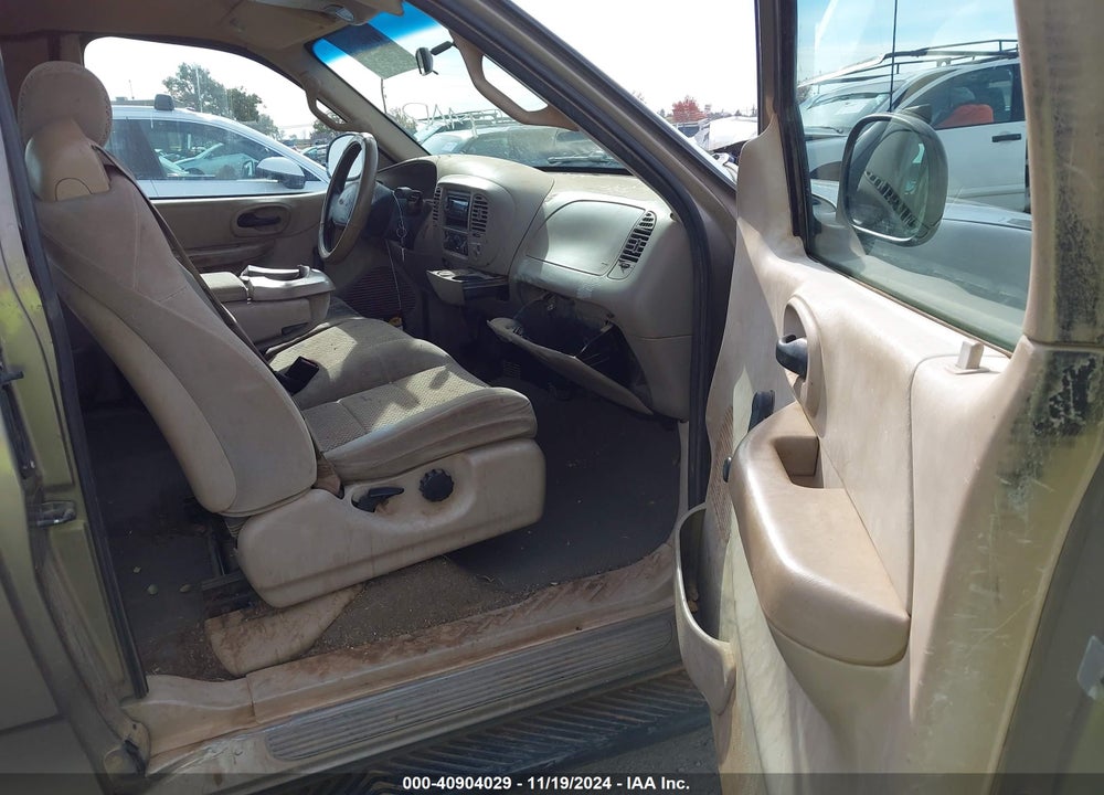 2002 FORD F-150 XL/XLT VIN: 1FTRX17222NA73750