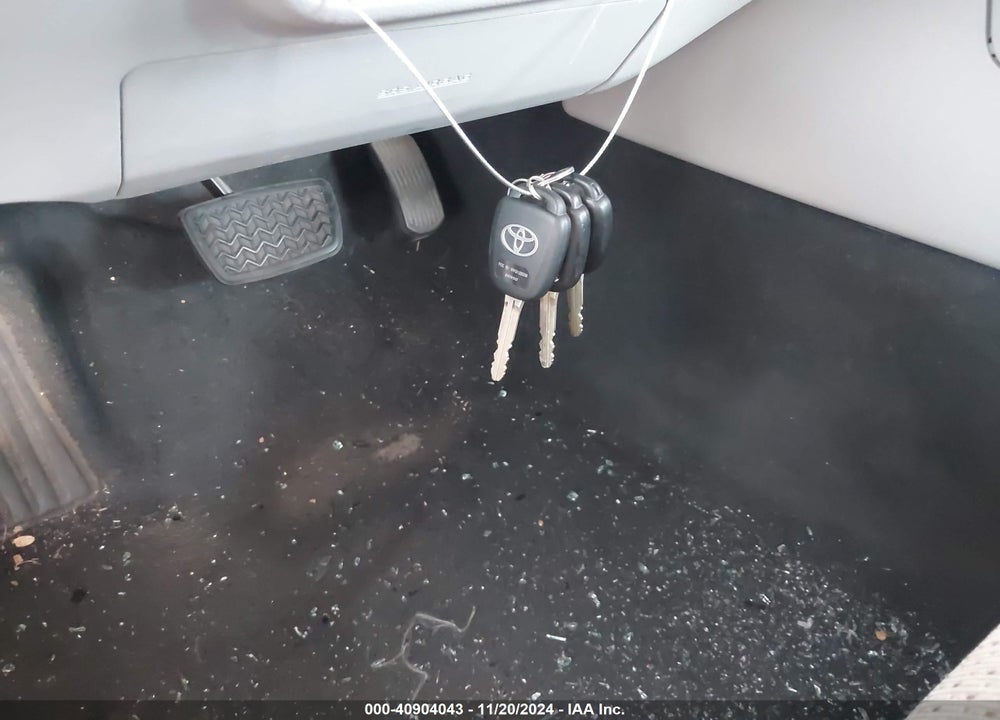 2012 TOYOTA CAMRY LE VIN: 4T1BF1FK2CU153137