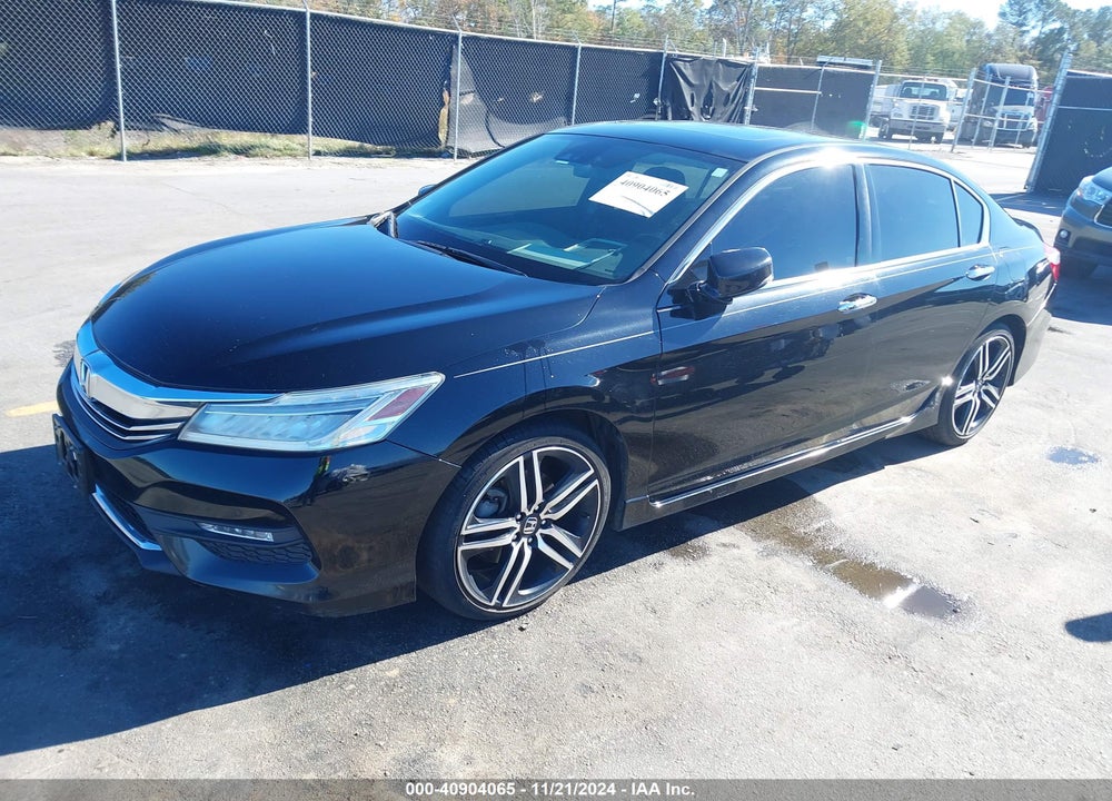 2017 HONDA ACCORD TOURING V6 VIN: 1HGCR3F9XHA038286
