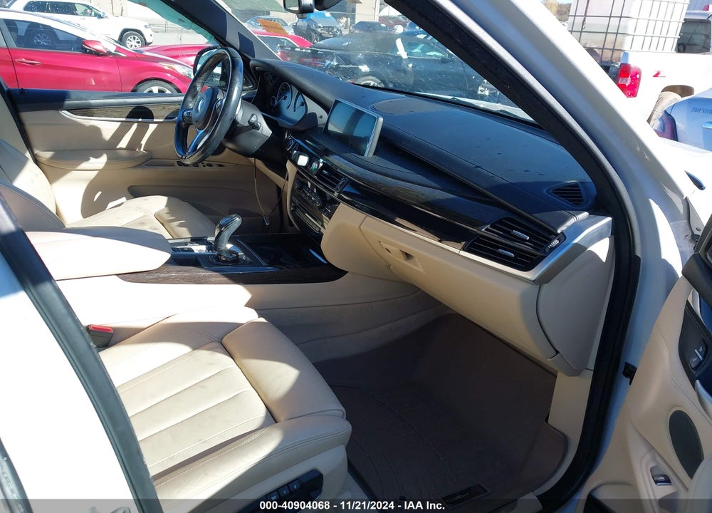 2015 BMW X5 XDRIVE50I VIN: 5UXKR6C53F0J75844