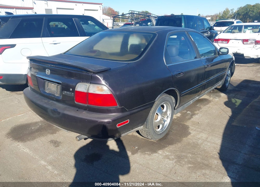 1997 HONDA ACCORD SE VIN: 1HGCD5601VA096276