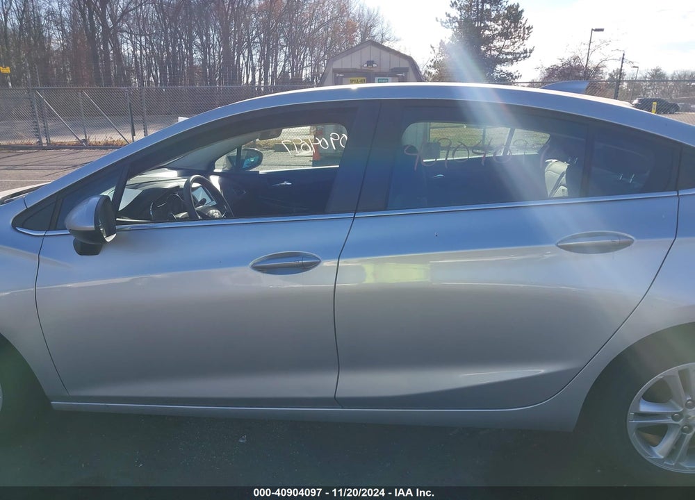 2018 CHEVROLET CRUZE LT AUTO VIN: 1G1BE5SM4J7172461
