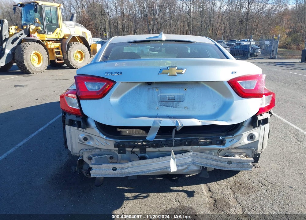 2018 CHEVROLET CRUZE LT AUTO VIN: 1G1BE5SM4J7172461