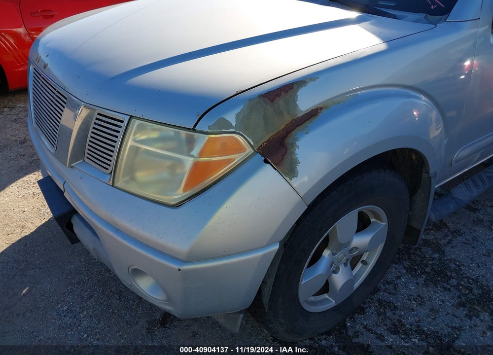 2005 NISSAN FRONTIER LE VIN: 1N6AD07U75C419516