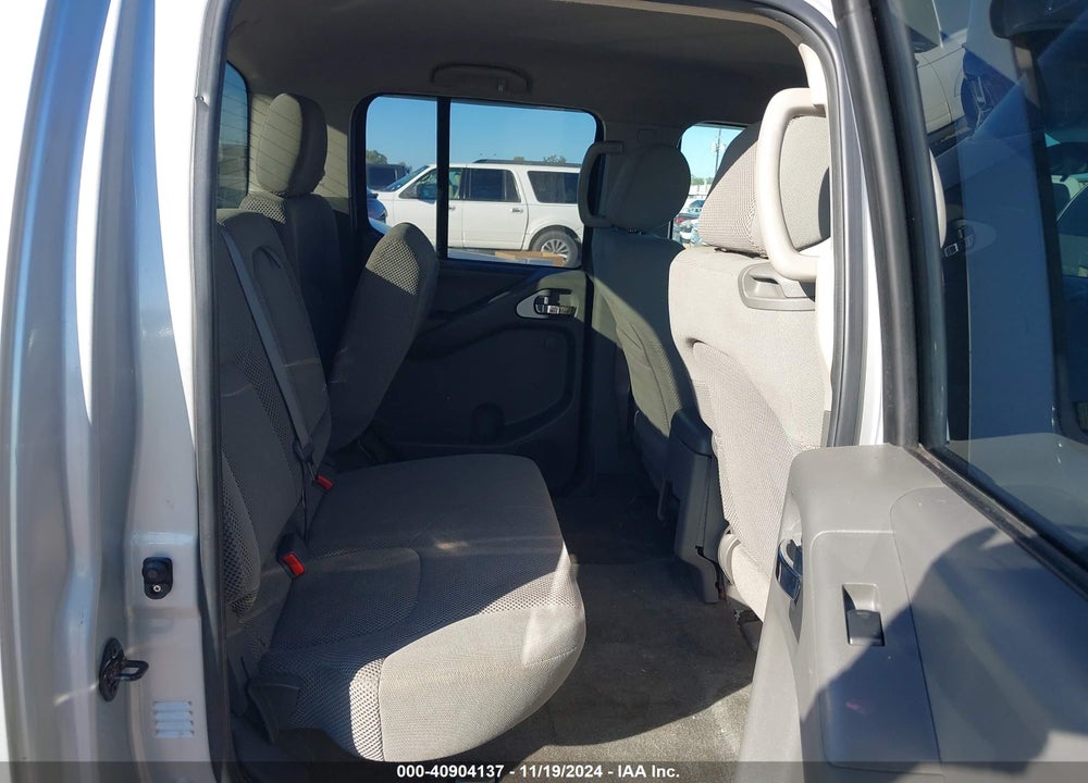 2005 NISSAN FRONTIER LE VIN: 1N6AD07U75C419516