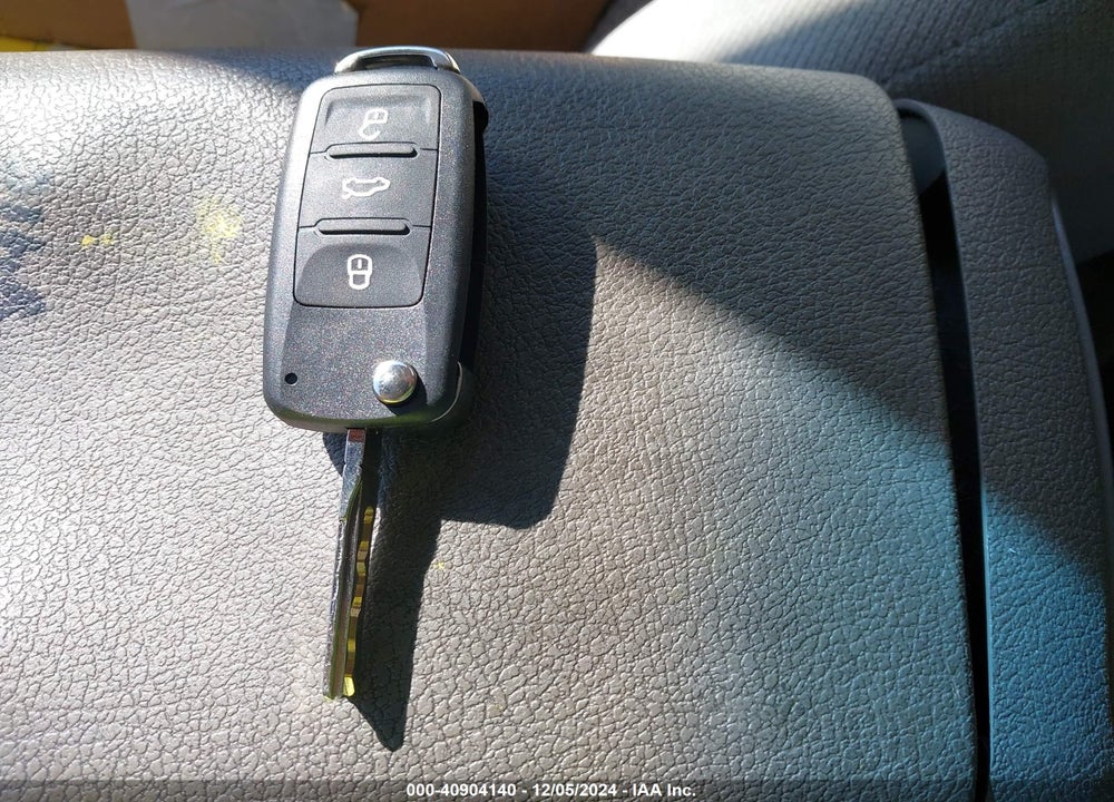 2012 VOLKSWAGEN GOLF 2.5L 4-DOOR VIN: WVWDB7AJ5CW194229