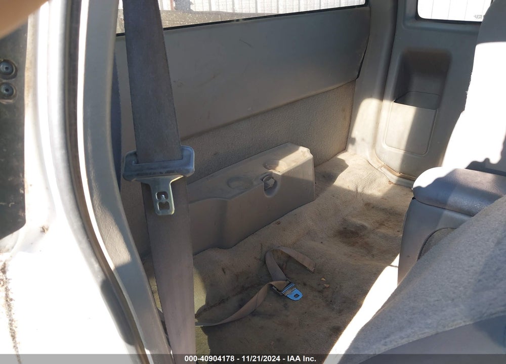 2003 CHEVROLET S-10 LS VIN: 1GCDT19X038242307
