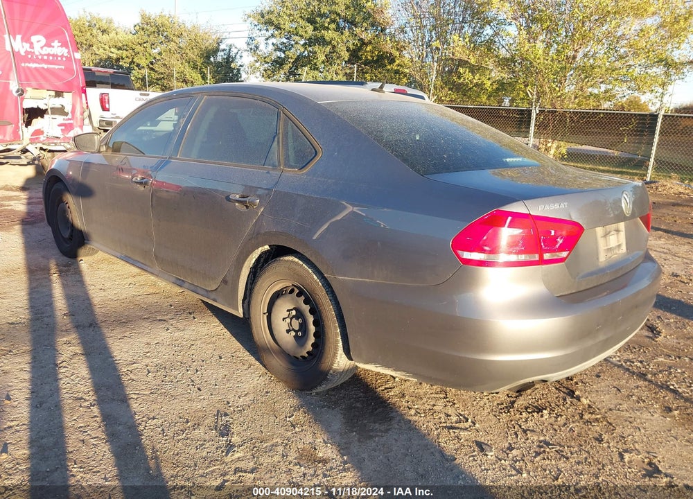 2014 VOLKSWAGEN PASSAT 2.5L S VIN: 1VWAP7A3XEC028375