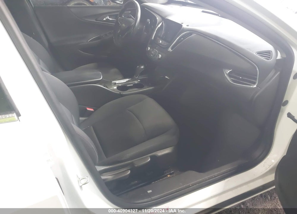 2018 CHEVROLET MALIBU LT VIN: 1G1ZD5ST2JF120860