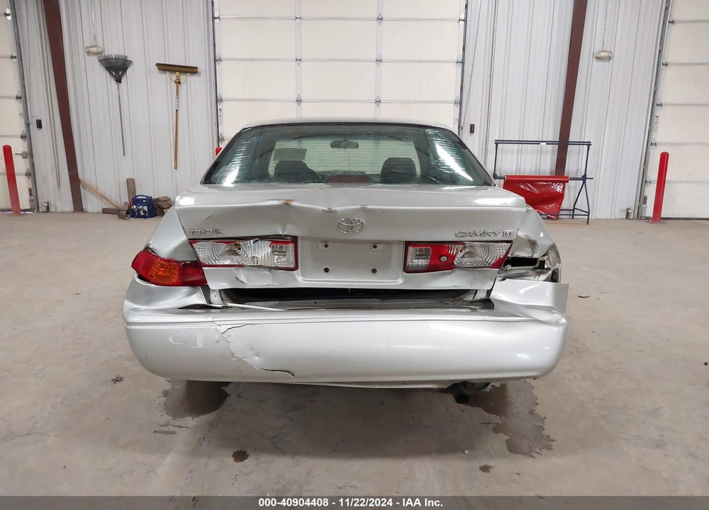 2001 TOYOTA CAMRY LE VIN: 4T1BG22K31U083749