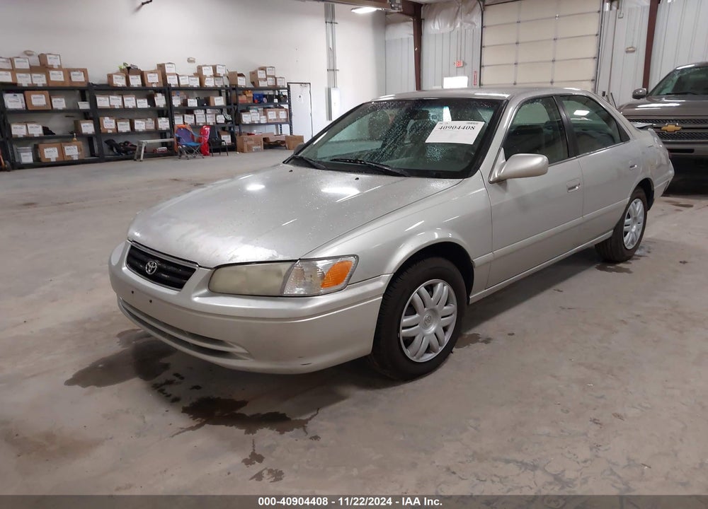 2001 TOYOTA CAMRY LE VIN: 4T1BG22K31U083749