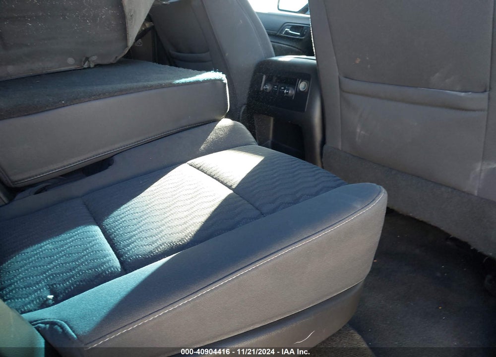 2017 CHEVROLET TAHOE LS VIN: 1GNSCAKC5HR215353