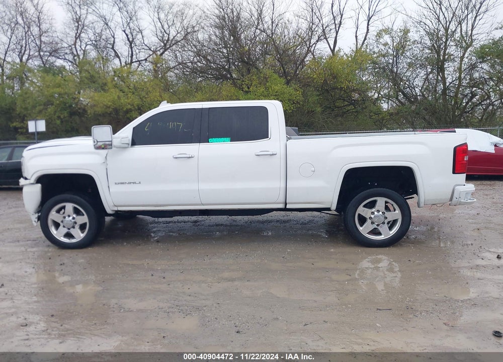 2015 GMC SIERRA 2500HD DENALI VIN: 1GT120E89FF638234