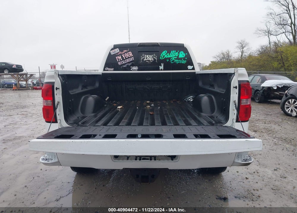 2015 GMC SIERRA 2500HD DENALI VIN: 1GT120E89FF638234