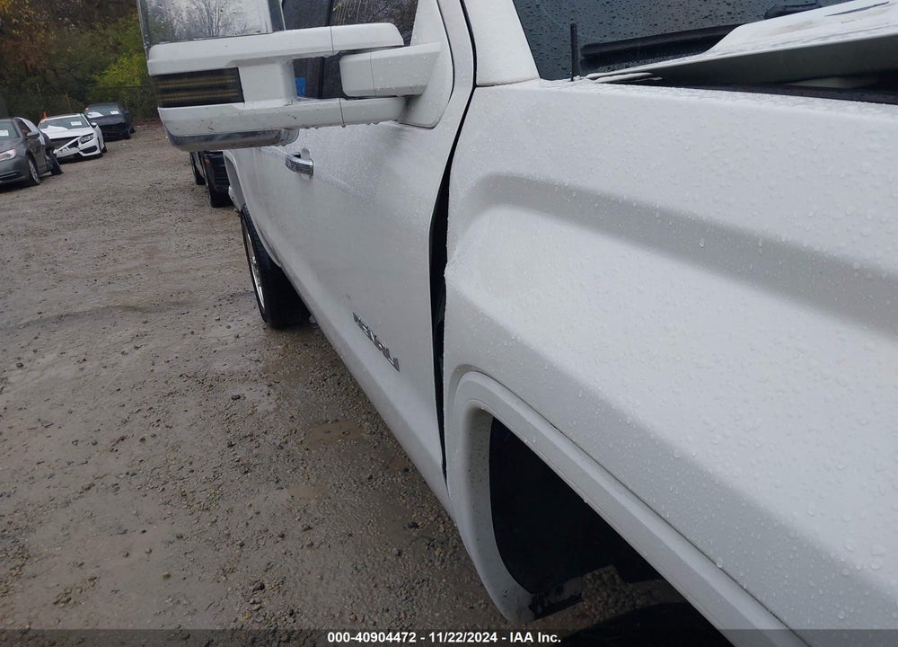 2015 GMC SIERRA 2500HD DENALI VIN: 1GT120E89FF638234