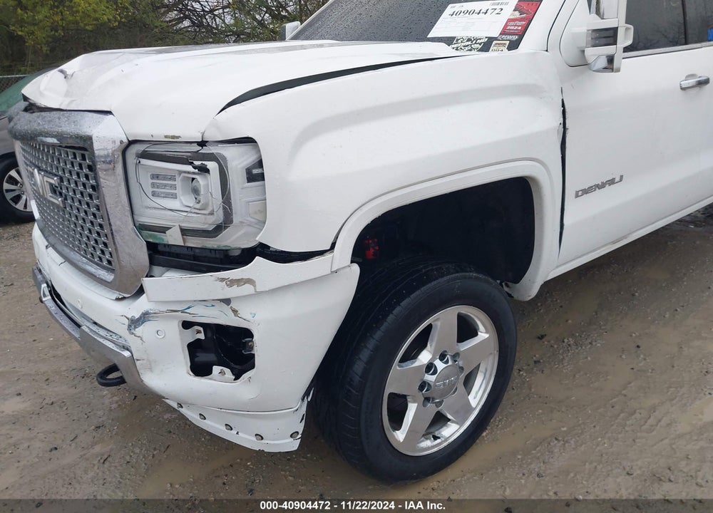 2015 GMC SIERRA 2500HD DENALI VIN: 1GT120E89FF638234