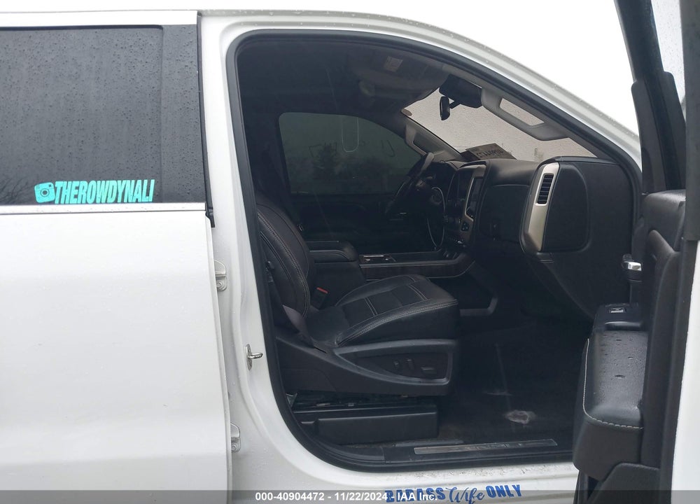 2015 GMC SIERRA 2500HD DENALI VIN: 1GT120E89FF638234
