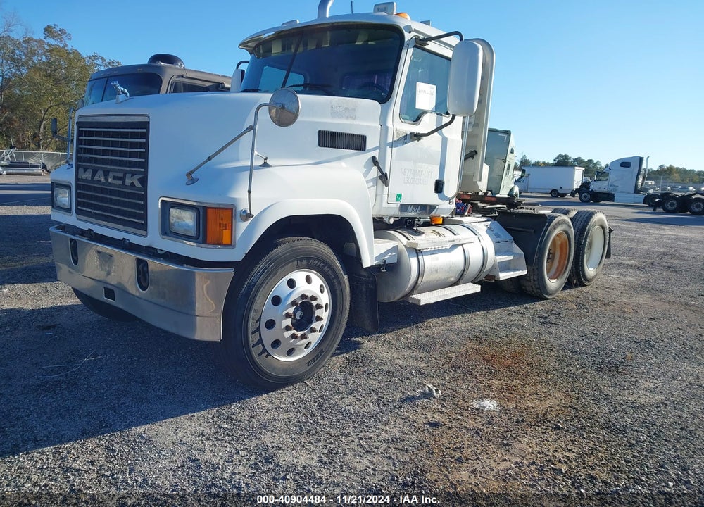 2006 MACK CHN613 CHN600 VIN: 1M1AJ07YX6N005084