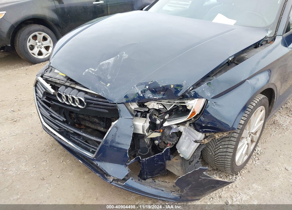 2017 AUDI A3 VIN: WAUAUGFF2H1036112